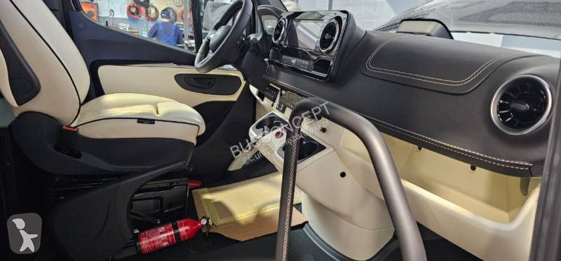 Veicolo commerciale Mercedes 519 11+1+1 Ultra VIP
