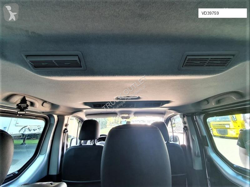 Véhicule utilitaire Opel VIVARO