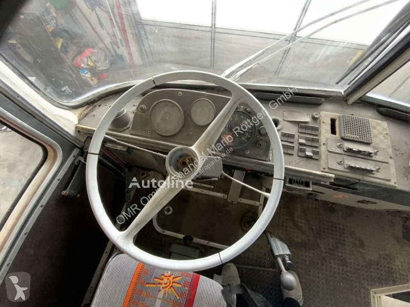 Autobuz Mercedes O 302