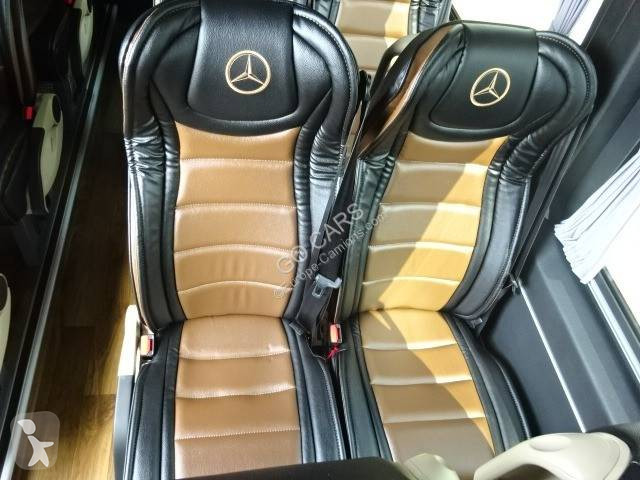 Veicolo commerciale Mercedes 519 18+1+1 VIP