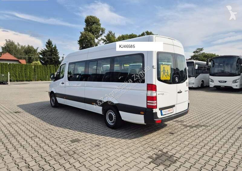 Autobuz Mercedes