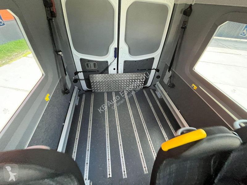 Camioneta Mercedes 516 CDI 12 SEATS + 2...