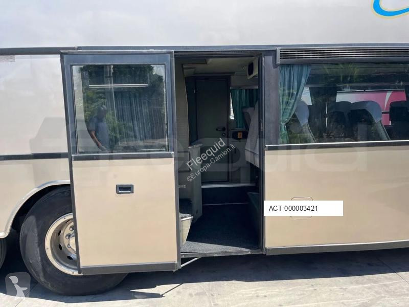 Autobus Setra S328