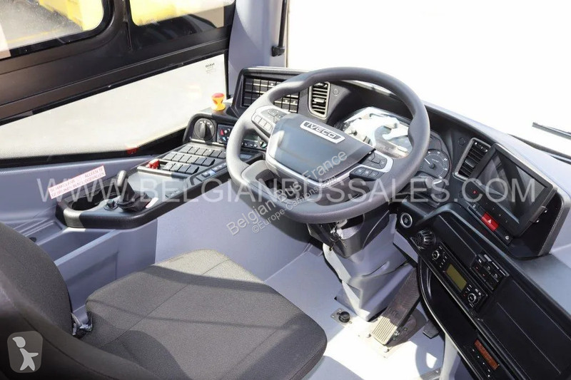 باص Iveco 13m Pop / Double middle door / Lift /...