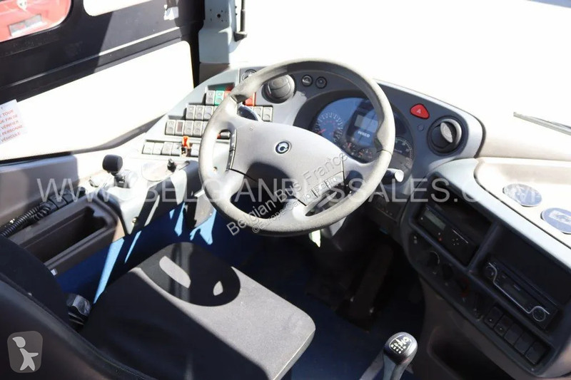 باص Iveco Recreo