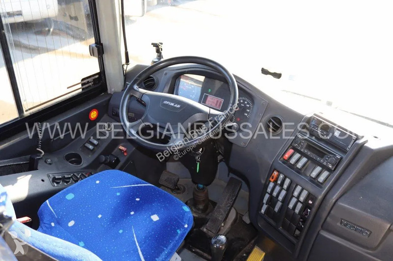 باص Otokar Vectio 250U / 9.2m / Manual / Lift /...