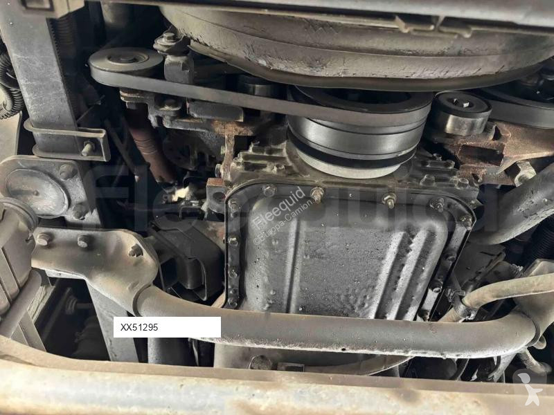 باص Isuzu Novo
