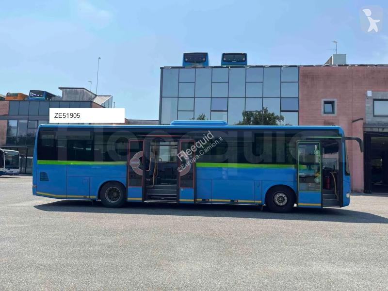 باص Iveco