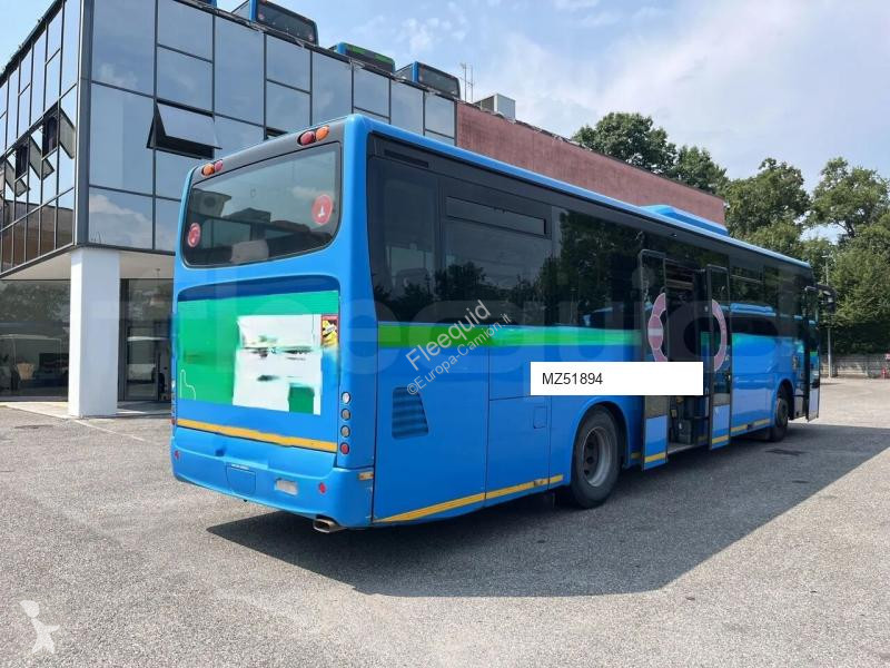 باص Iveco