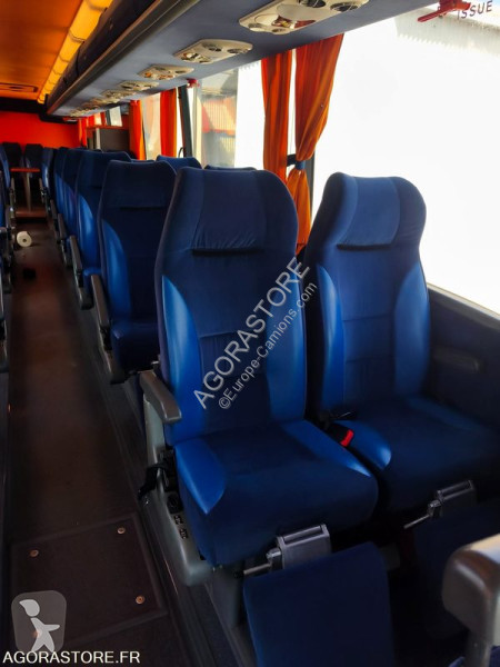 Autobussen Van Hool 916
