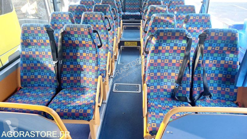 Autobús Irisbus RECREO