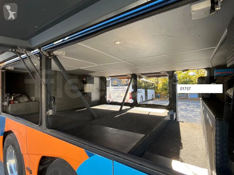 Neoplan Skyliner bus