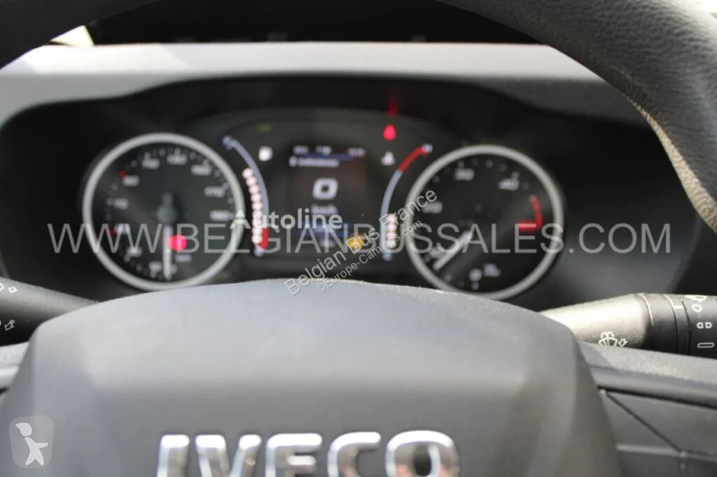 Furgoneta Iveco / 7.5m / CNG / AIRCO / AUT