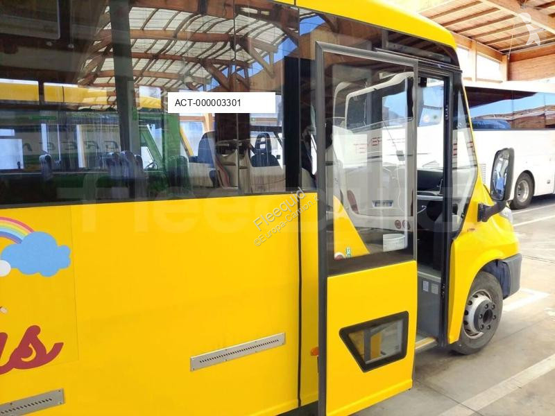 باص Iveco Indcar