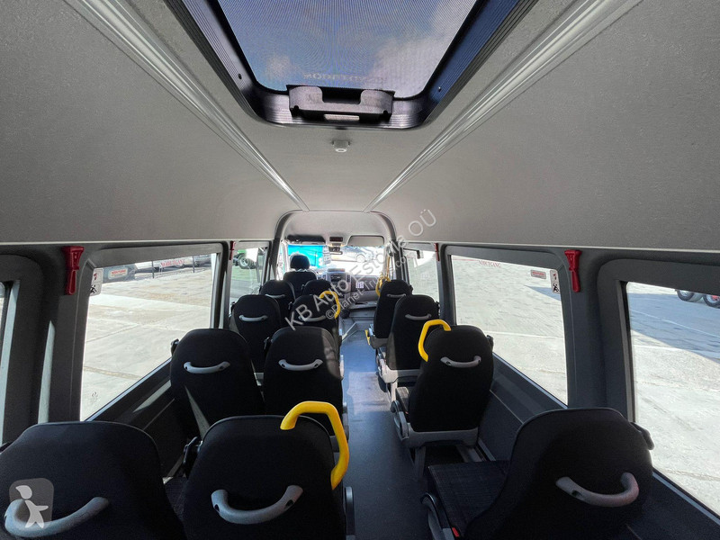 Camioneta Mercedes 516 CDI 12 SEATS + 2...