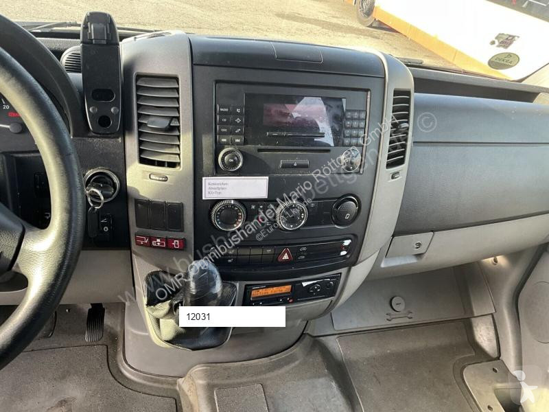 باص Mercedes