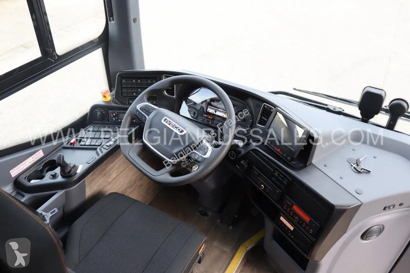 Bus Iveco 12m / Full Options / 3-point seat...