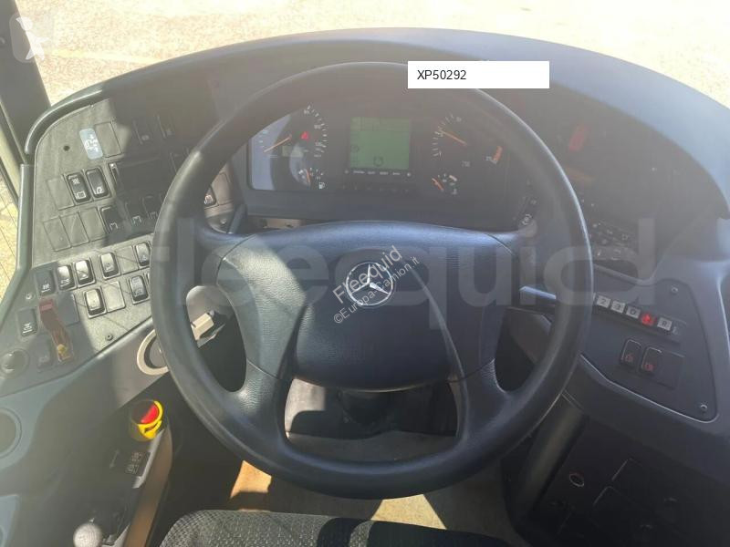 باص Mercedes