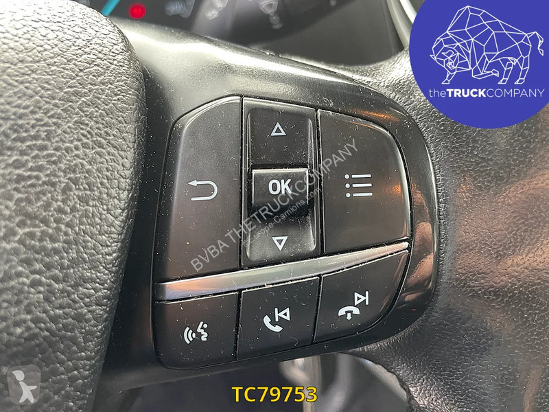 Véhicule utilitaire Ford L2H1 5 - Places