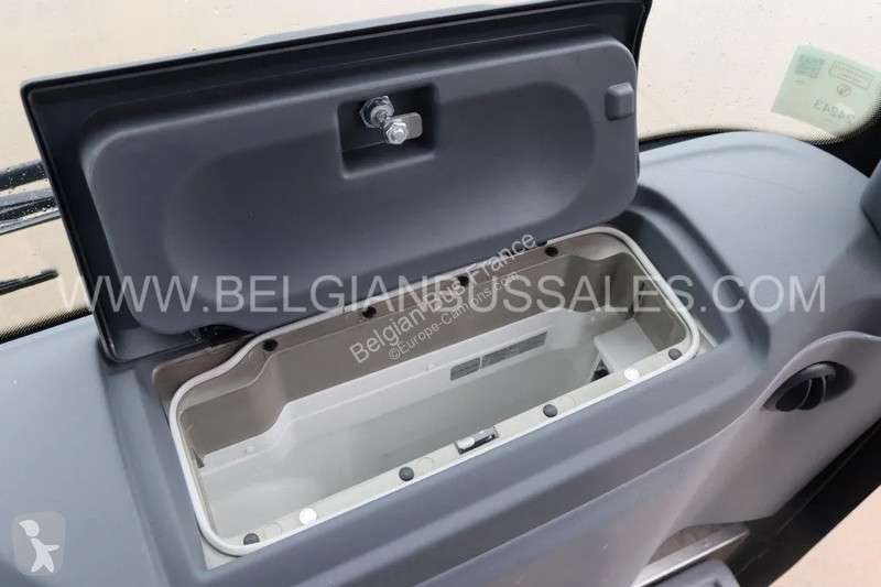 باص Iveco 12m / Rear door / 3-point seat belts...