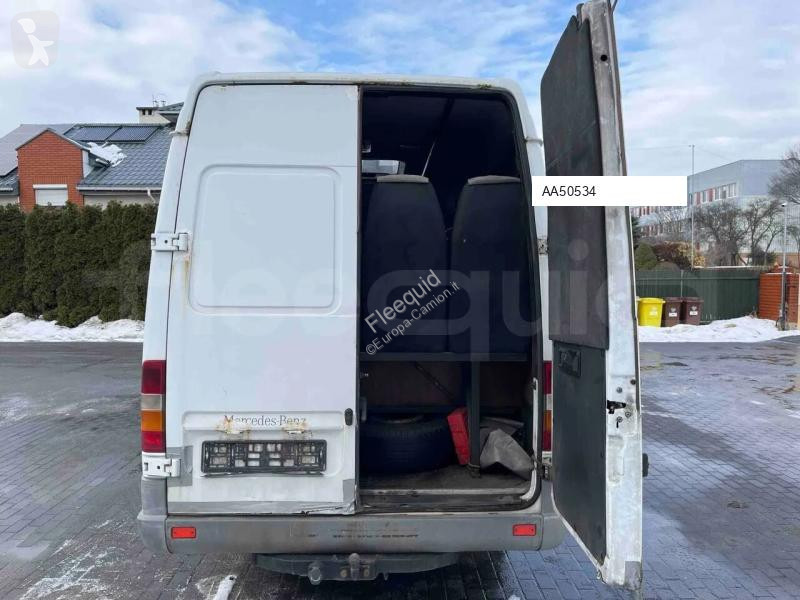 Véhicule utilitaire Mercedes