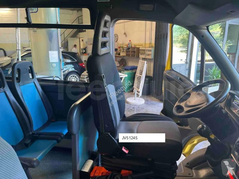 باص Iveco