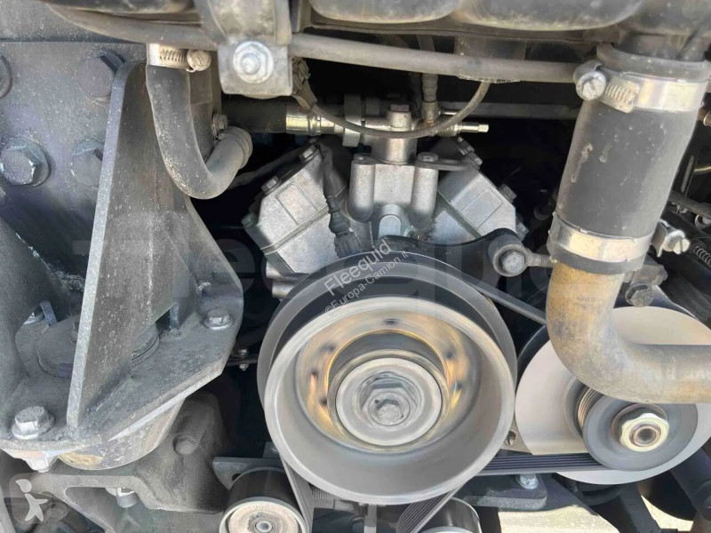 باص Mercedes