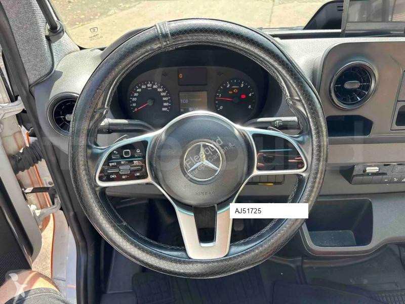 Furgoneta Mercedes