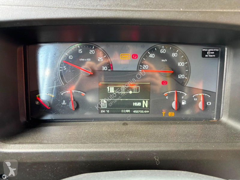 باص Volvo B5LH HYBRID 4x2 33 SEATS / AC /...