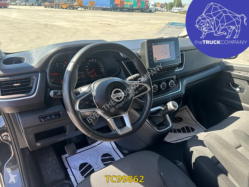 Véhicule utilitaire Nissan 2.0 DCI - MINIBUS -...
