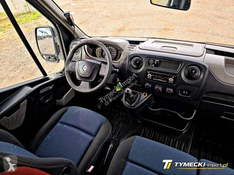Комерційні автомобілі Renault