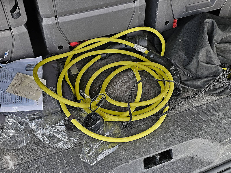 Véhicule utilitaire Volkswagen 1.4 Hybride 7 pers