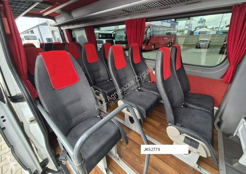 Véhicule utilitaire Mercedes SPRINTER 516 TRANSFER