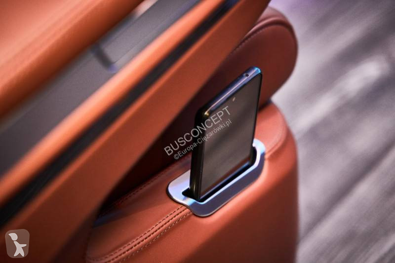 Furgoneta Mercedes 319 VIP 4+2 on stock