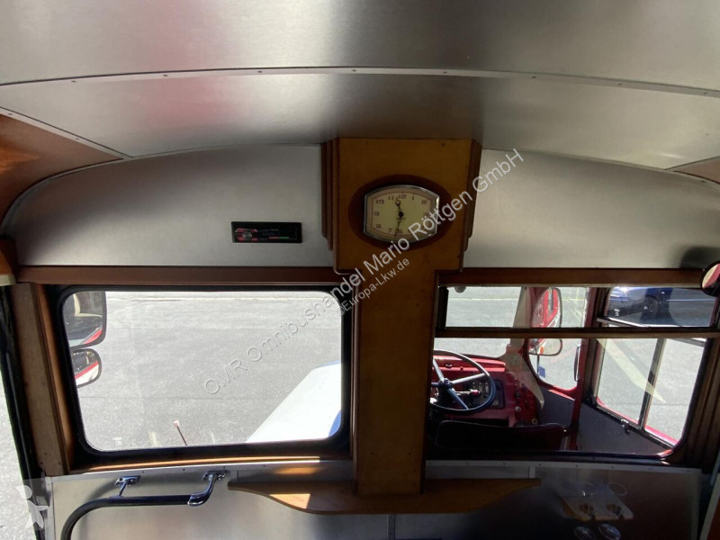 Autobuz Leyland Tiger TS6