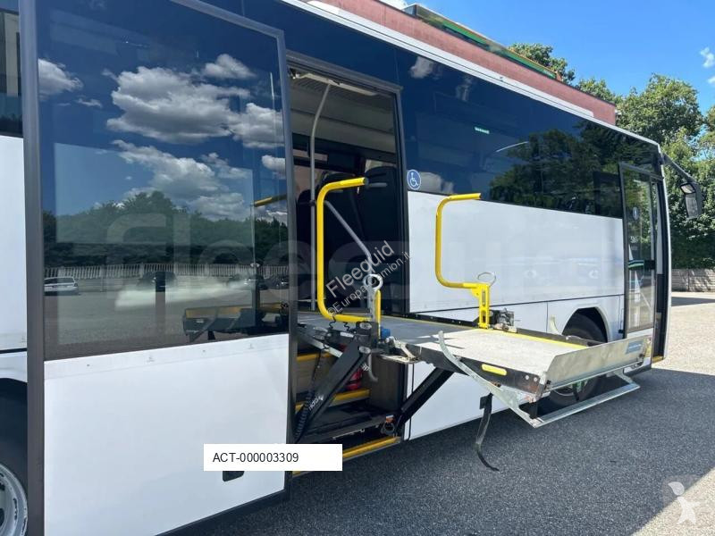 Autobús Volvo B8R