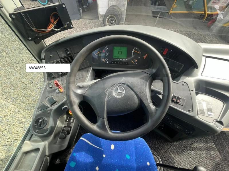 باص Mercedes