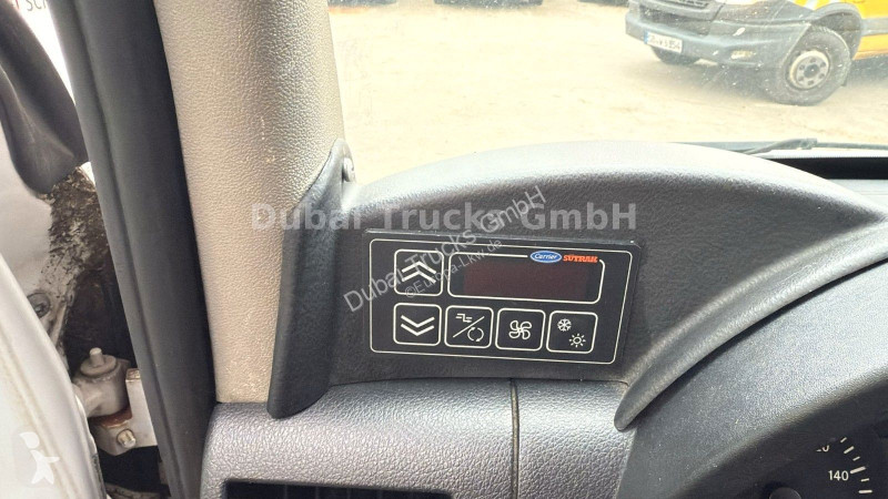 باص Mercedes 515 15-Sitzplätze