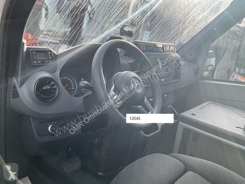 Градски автобус Mercedes 75