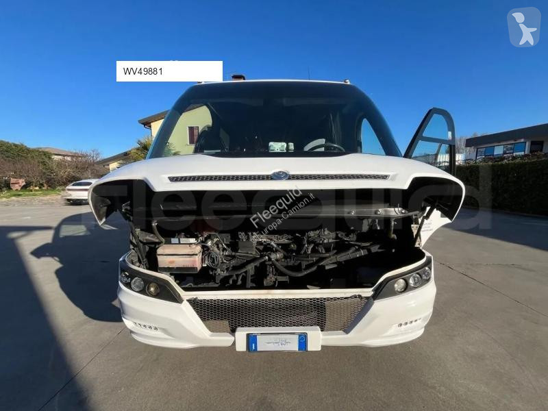 باص Iveco