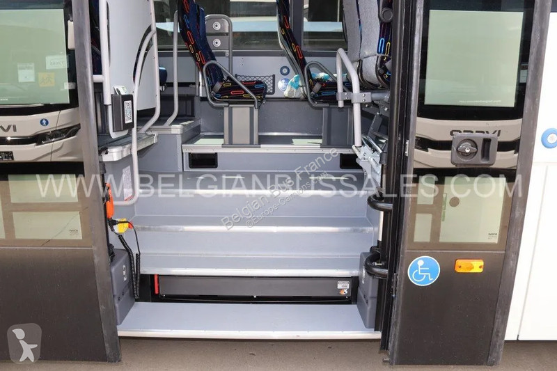 باص Iveco 12m Pop / Double middle door / Lift /...
