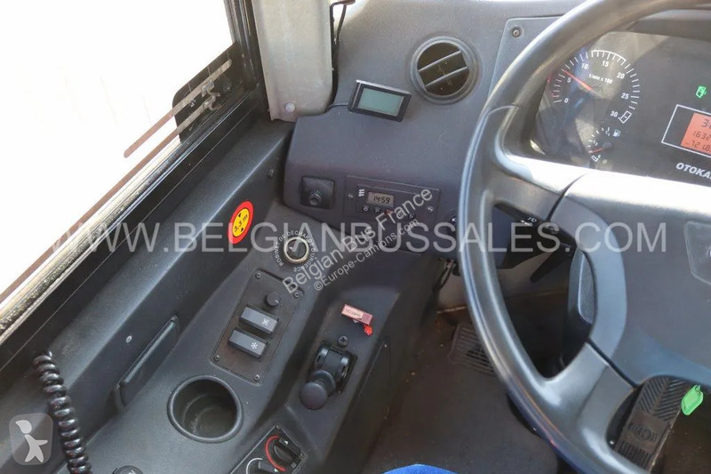 باص Otokar Vectio 250U / 9.2m / Manual / Lift /...