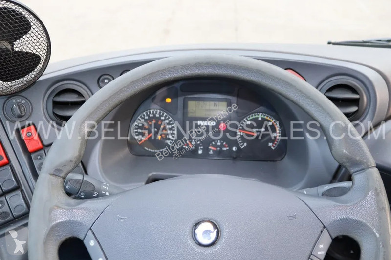 باص Iveco / 10.8m / Top / Manual /