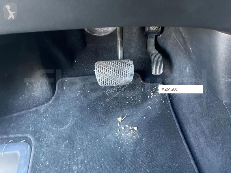 باص Mercedes