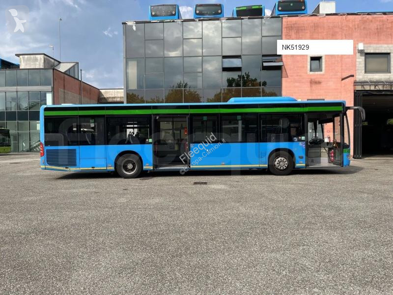 Autobús Mercedes