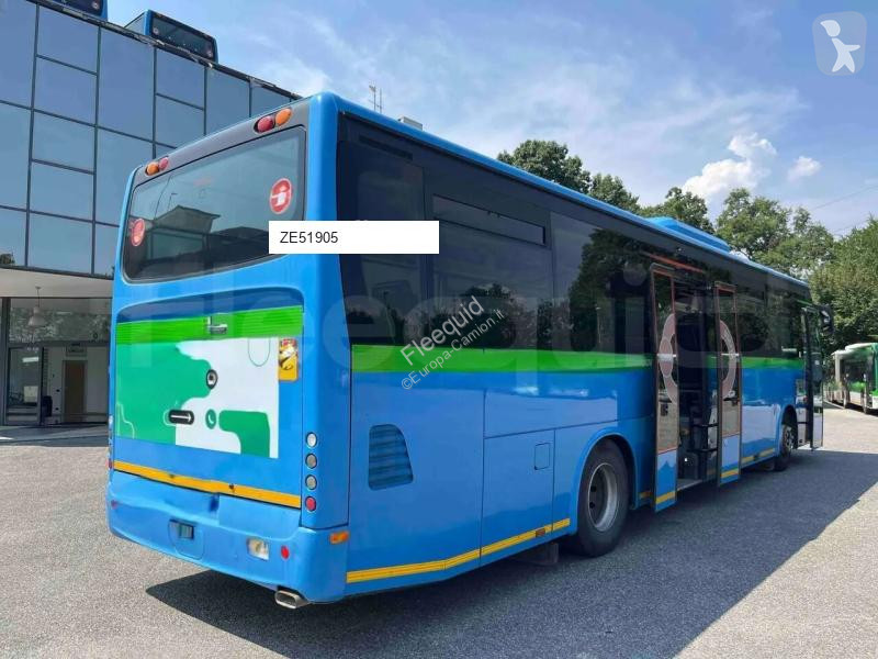 باص Iveco