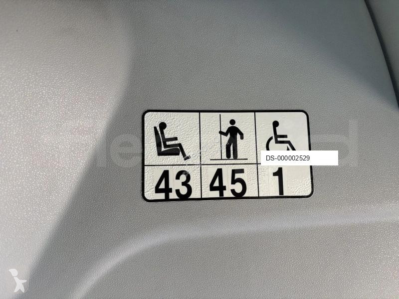 Autobús Mercedes