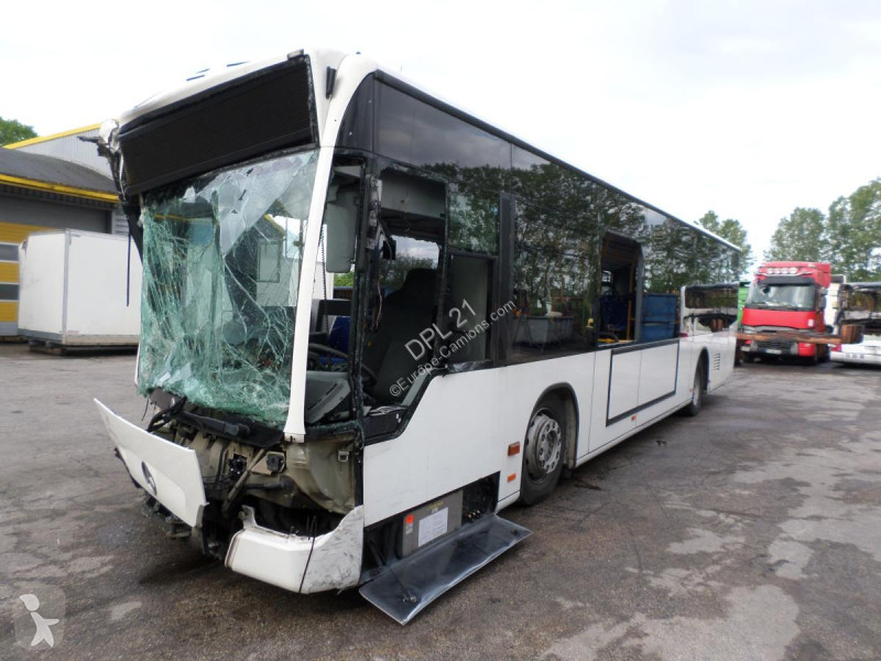 Autobuz Mercedes