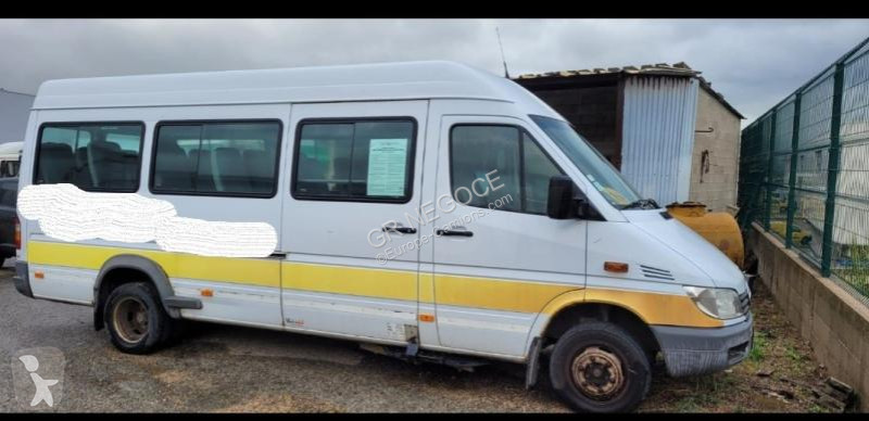 Autobus Mercedes 413 D