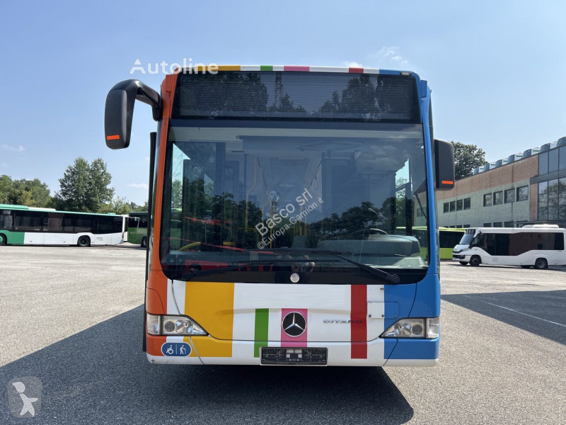 Autobuz Mercedes